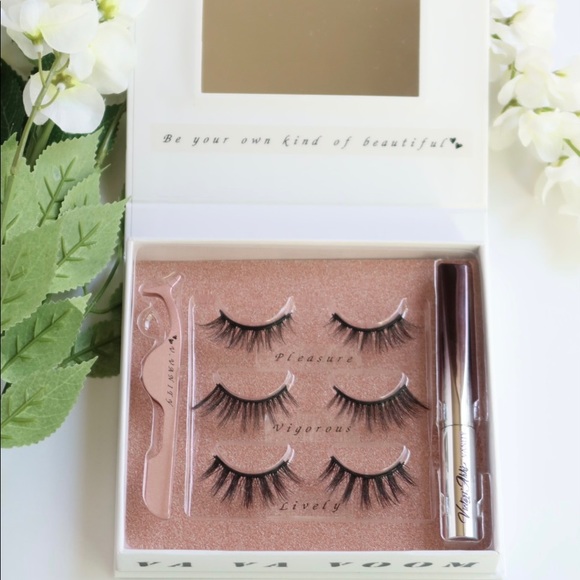 VANITY BOX - Luxury Vegan Magnetic Lashes Kit - Picture 6 of 7